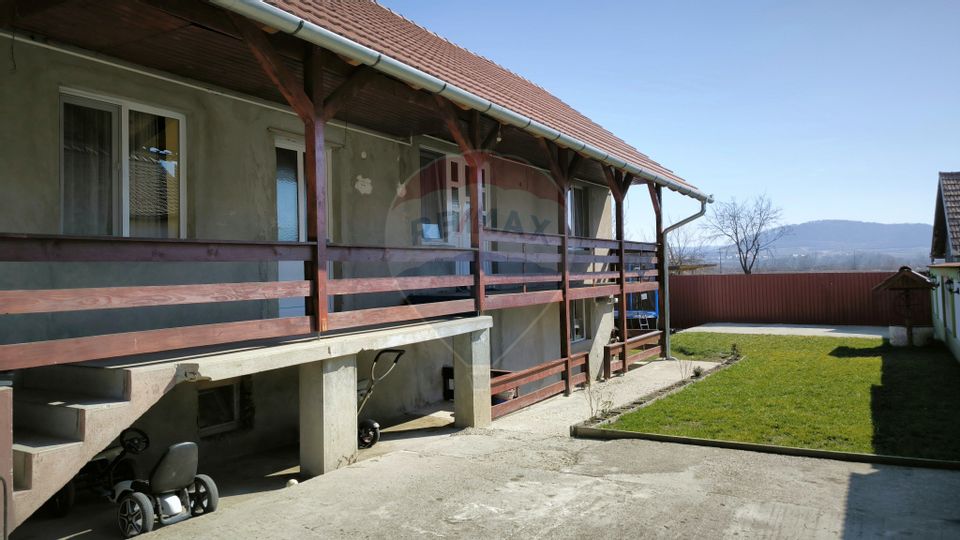 4 room House / Villa for sale