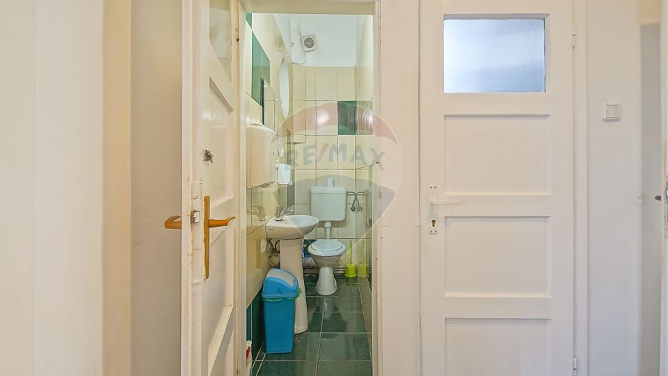 11 room House / Villa for rent, Tractorul area