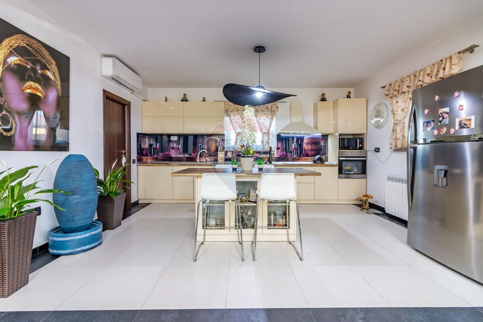 Vila individuala I 5 camere I curte I Voluntari - Bd. Eroilor