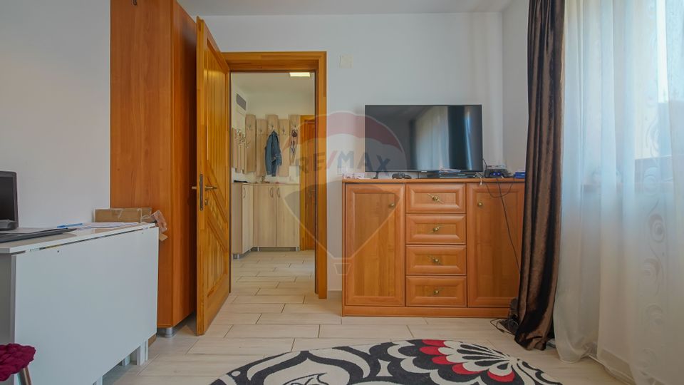 5 room House / Villa for sale