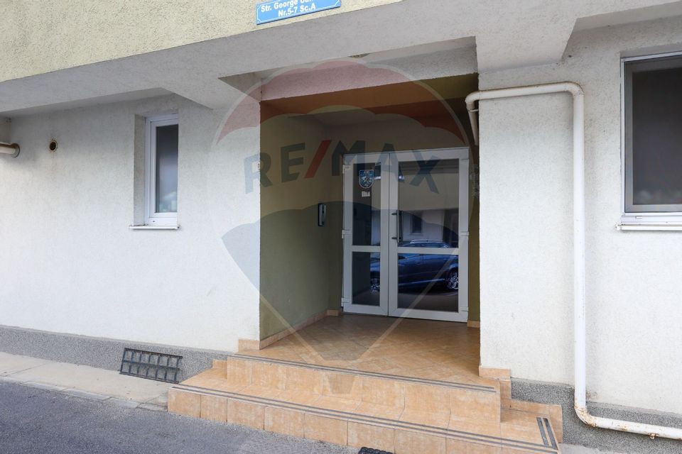 3 room Apartment for sale, Tractorul area