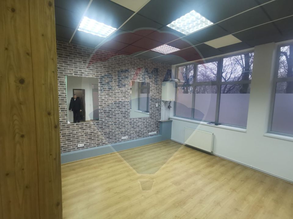 Spațiu comercial de 34mp de închiriat în zona centrală