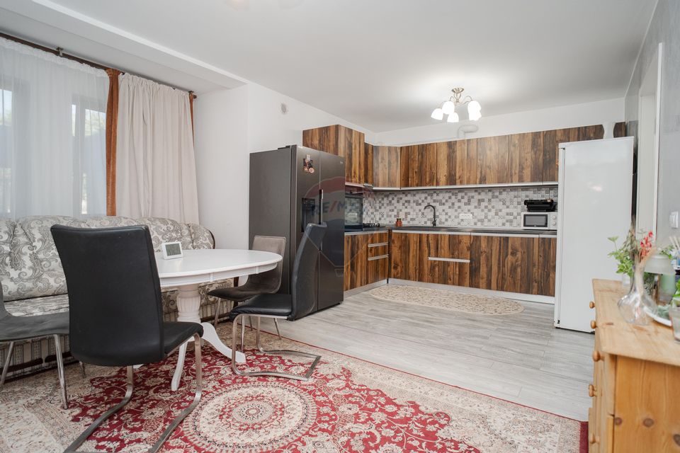 4 room House / Villa for sale