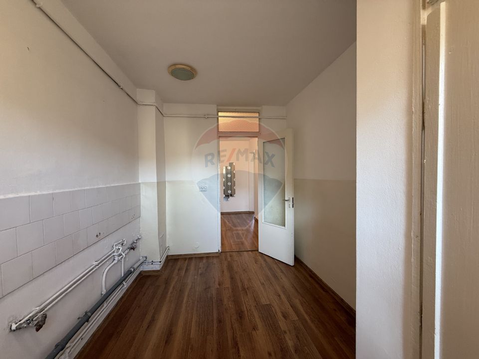 4 room Apartment for rent, Valea Aurie area
