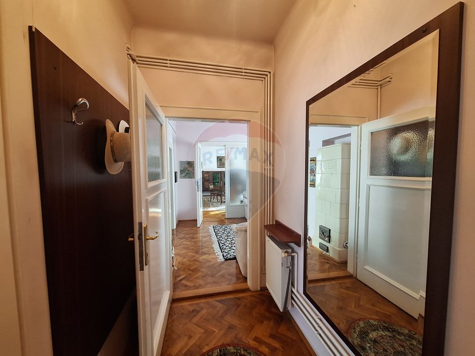 Apartament 4 camere , pet friendly,  cu parcare si curte, Ultracentral