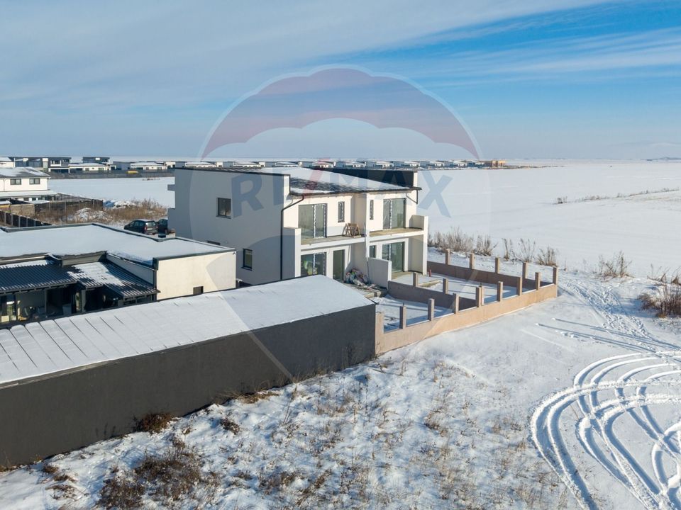 DUPLEX NOU, curte, cartier Izvor!