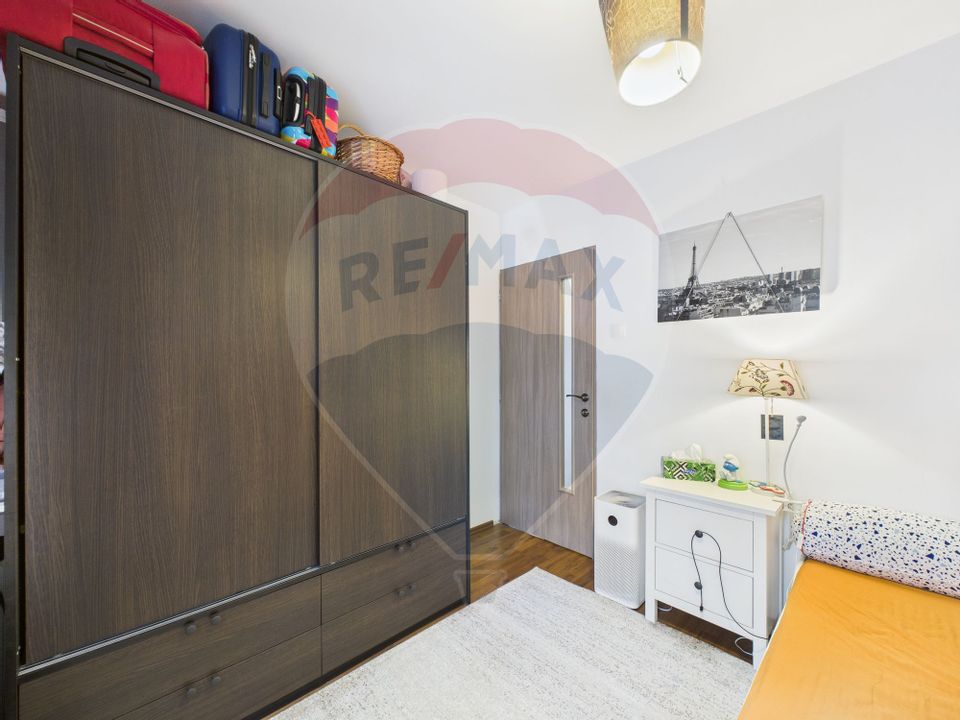 Apartament cu 3 camere de vânzare în zona Ferentari