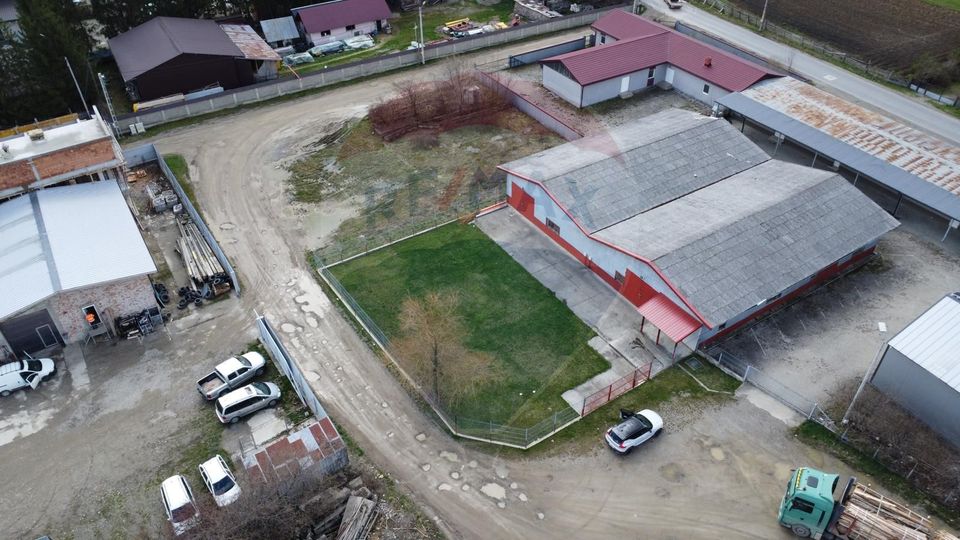 Hală industrială cu birouri si teren Gura Humorului