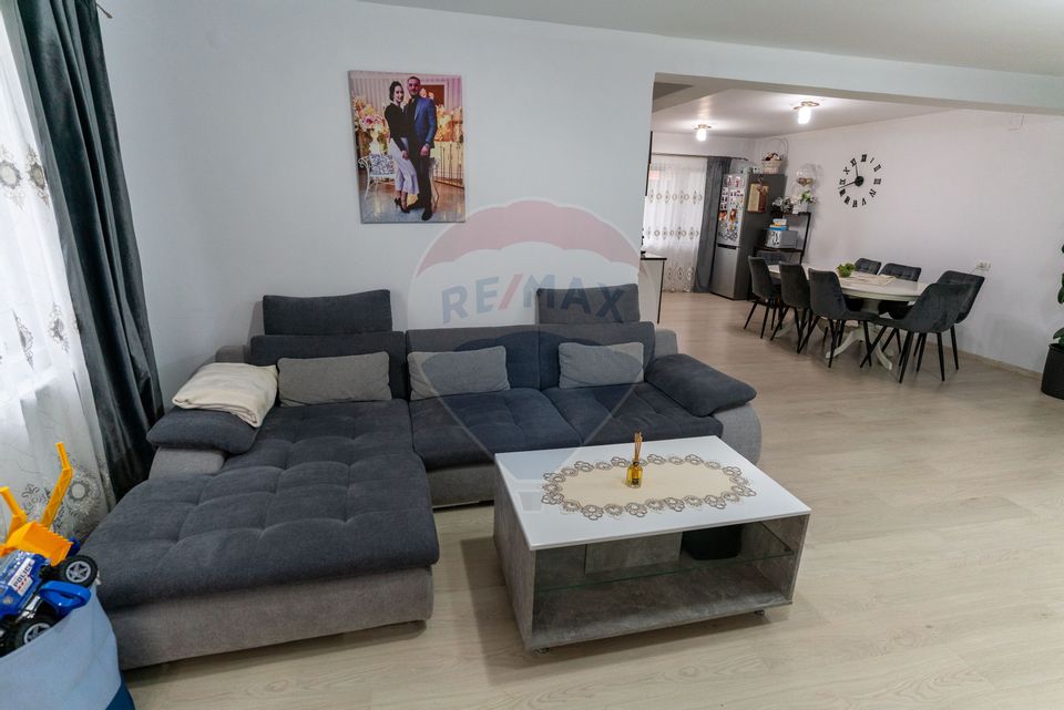 Casă / Vilă deosebita de vânzare, Hateg jud. Hunedoara