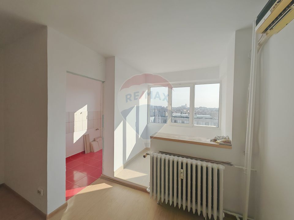 Garsoniera de vanzare metrou Favorit