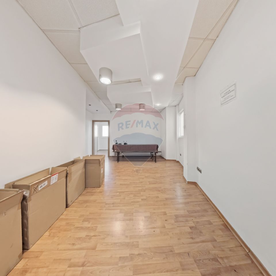 550sq.m Industrial Space for sale, Calea Romanului area