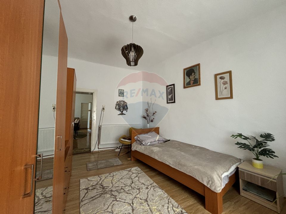 Casa cu gradina in Slimnic