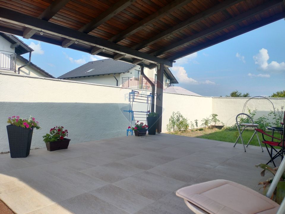 Casă cu 4 camere pe un singur nivel -Targu Mures (Sancraiu de Mures)