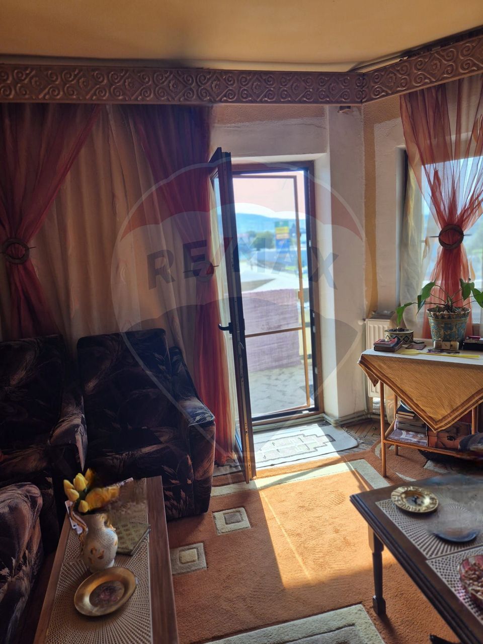 4 room Apartment for sale