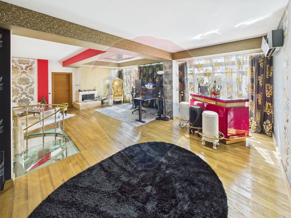 PENTHOUSE CU TERASA PANORAMICA SI PISCINA ACOPERITA