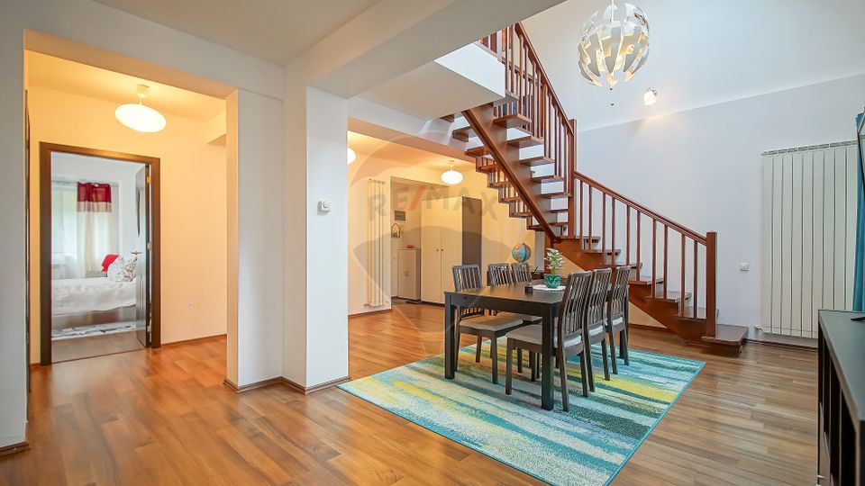 Apartament Premium cu Terasă Panoramică către Munții Bucegi!