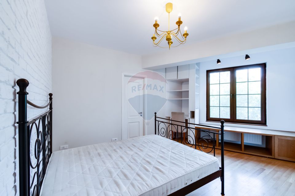 Apartament cu 4 camere de închiriat în Sisesti