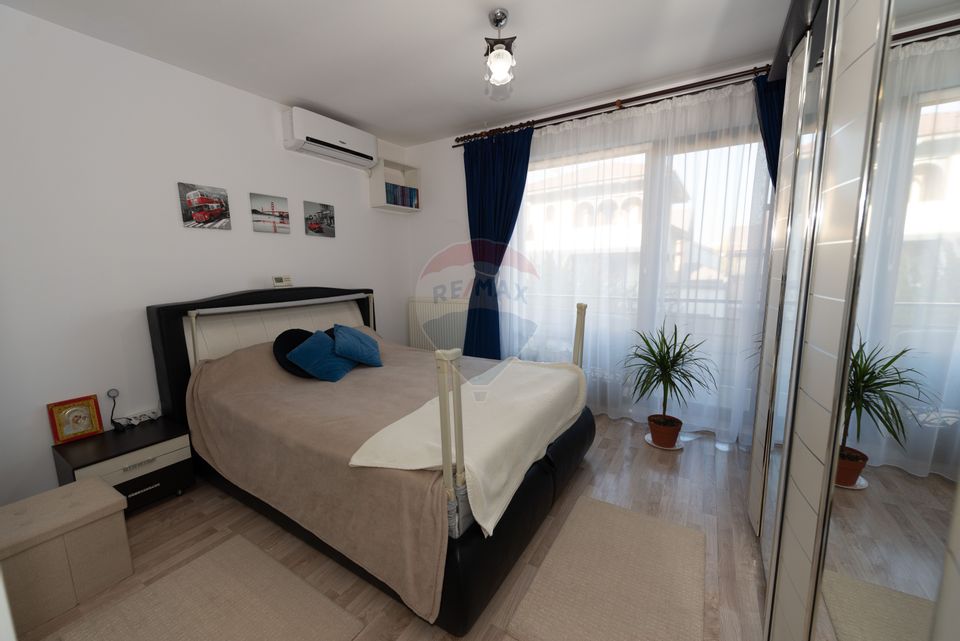 Apartament 3 camere de vanzare, loc parcare, Militari