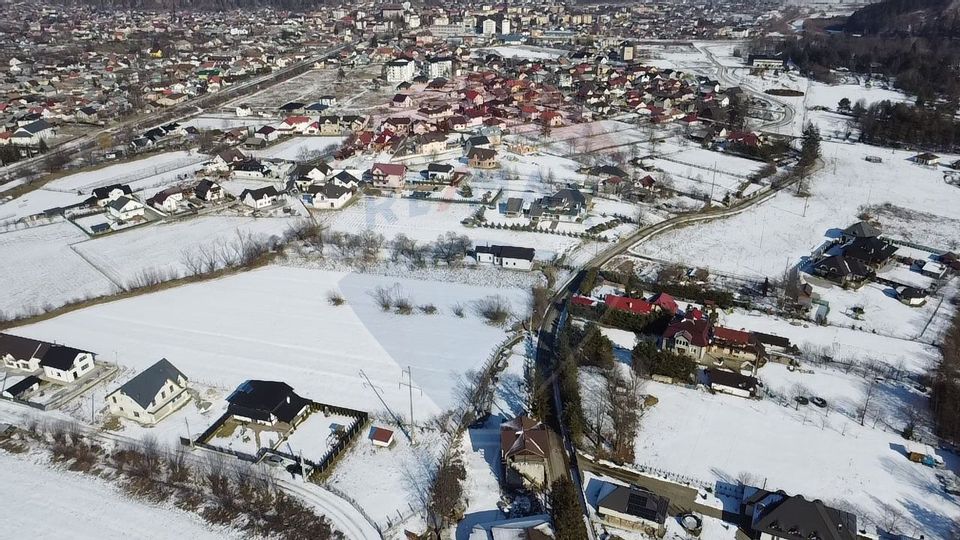 Teren intravilan 1081 mp + construcție 230 mp – Gura Humorului,
