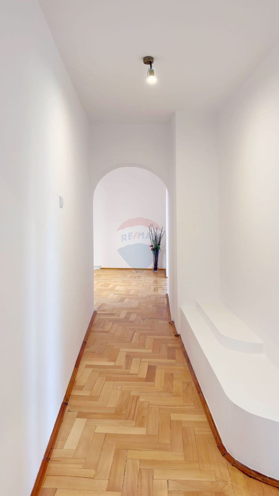 4 Camere Piata Alba Iulia 102 mp vedere Bd. Unirii si Casa Poporului