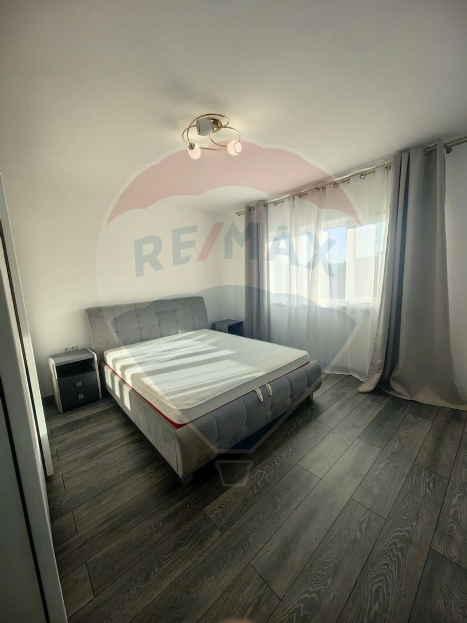 Casă tip duplex 4 camere de inchiriat