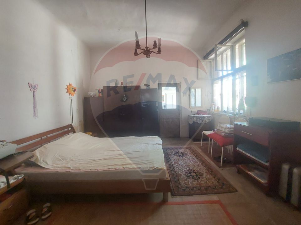 4 room House / Villa for sale, Central area