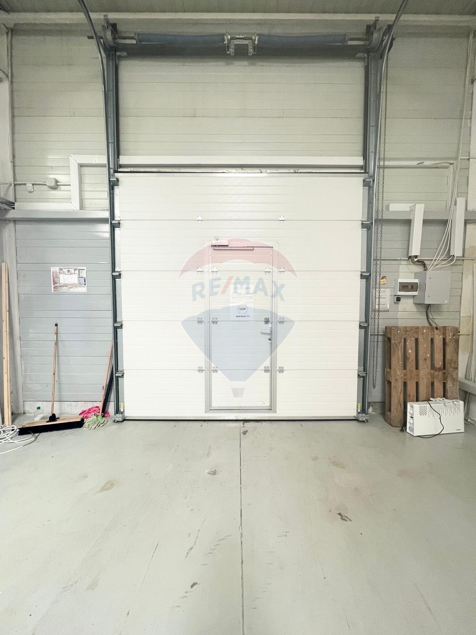 301.58sq.m Industrial Space for rent, UTA area