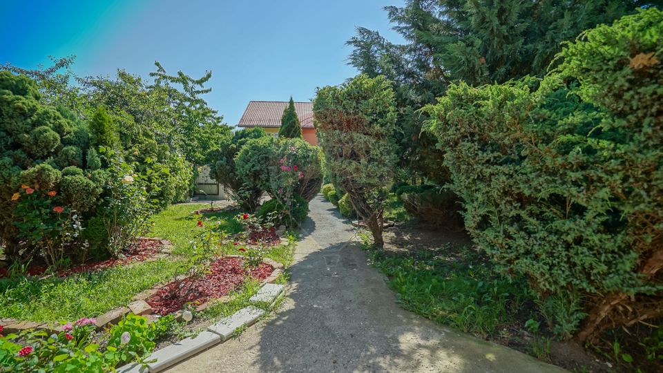 Casa/vila de vanzare, zona unica, Bronzului, cartier Tractorul, Brasov