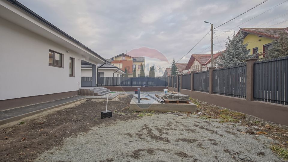 4 room House / Villa for sale