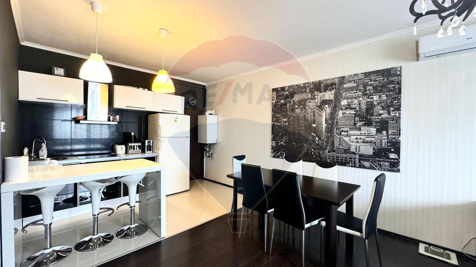 Apartament cu 3 camere de vanzare, vedere la mare,  Mamaia Nord