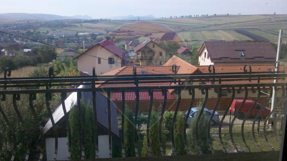 Casa cu 3 camere si 1000 mp teren de vânzare in Tureni