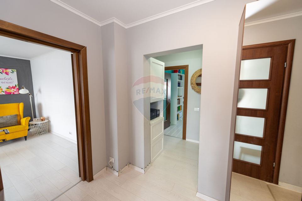 Apartament 3 camere de vanzare Timpuri Noi, Loc parcare ADP si Boxa