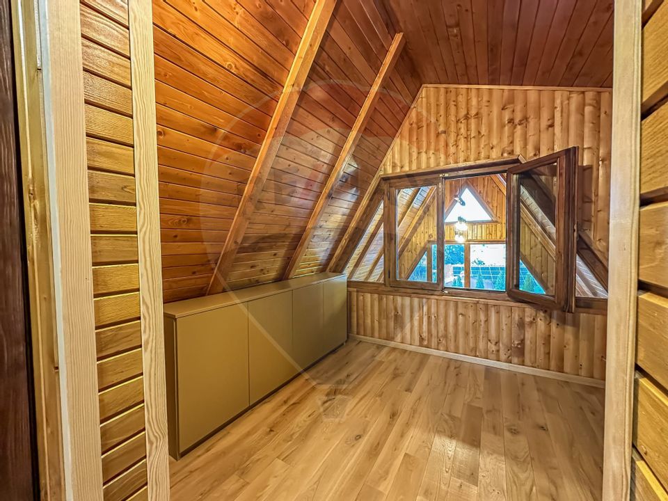 Casă / Vilă cu 6 camere de vânzare în zona Periferie