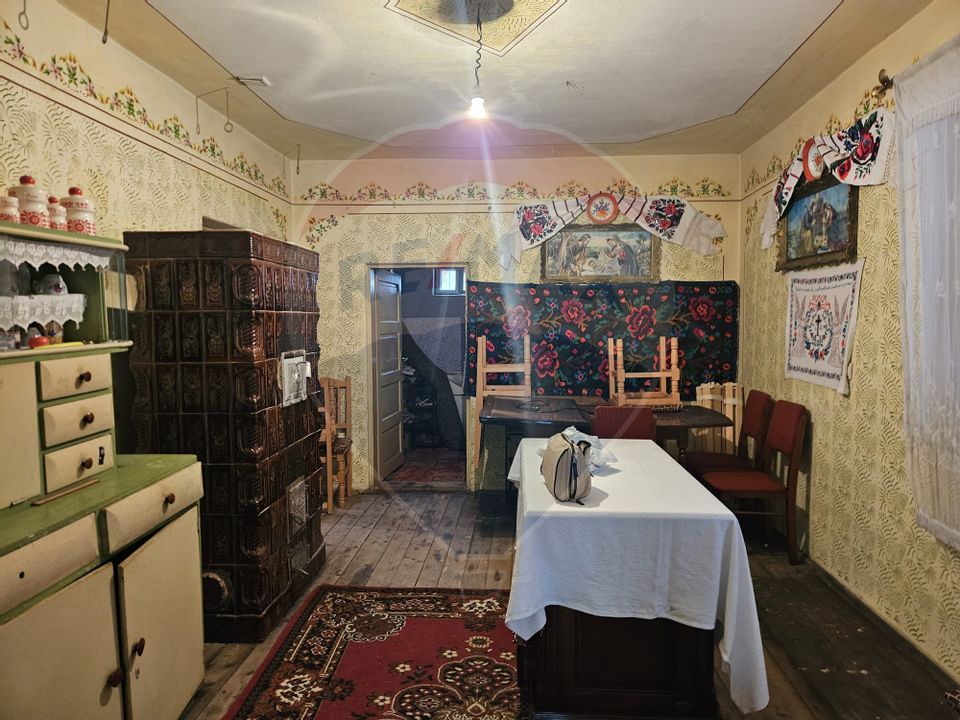 Casă / Vilă cu 4 camere de vânzare