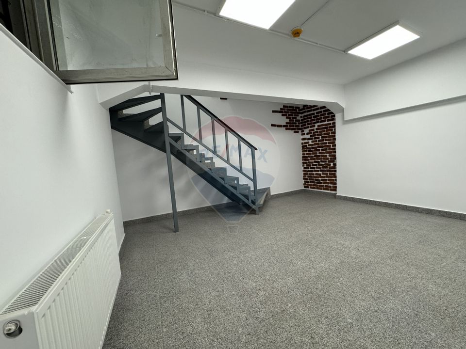 164sq.m Commercial Space for rent, Ultracentral area