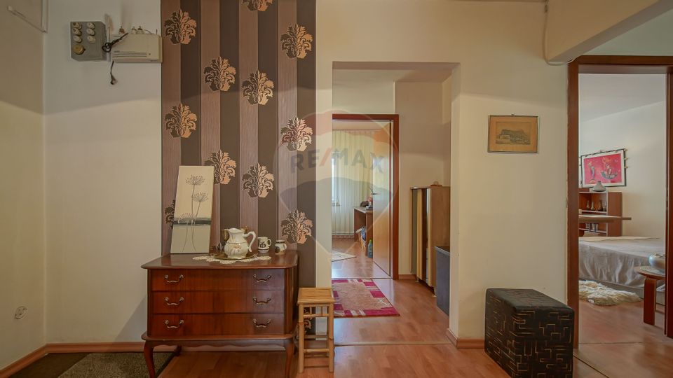 65sq.m Office Space for rent, Racadau area