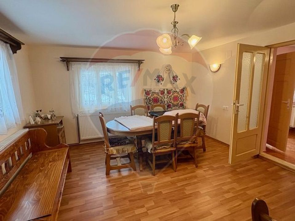 6 room House / Villa for sale