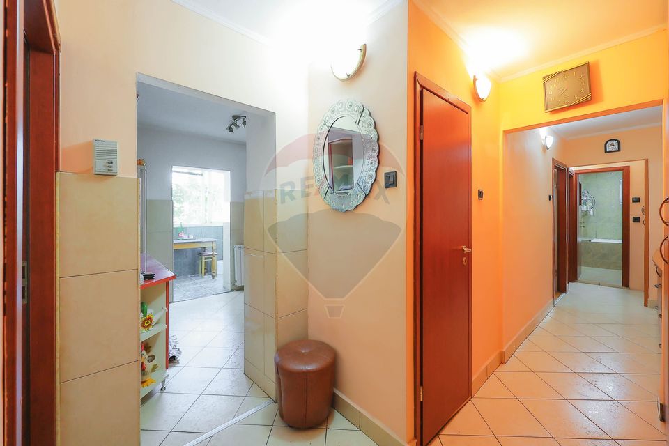 Apartament 3 Camere, Zonă Fără Trafic/Liniștită, Dragoș Vodă, Vânzare