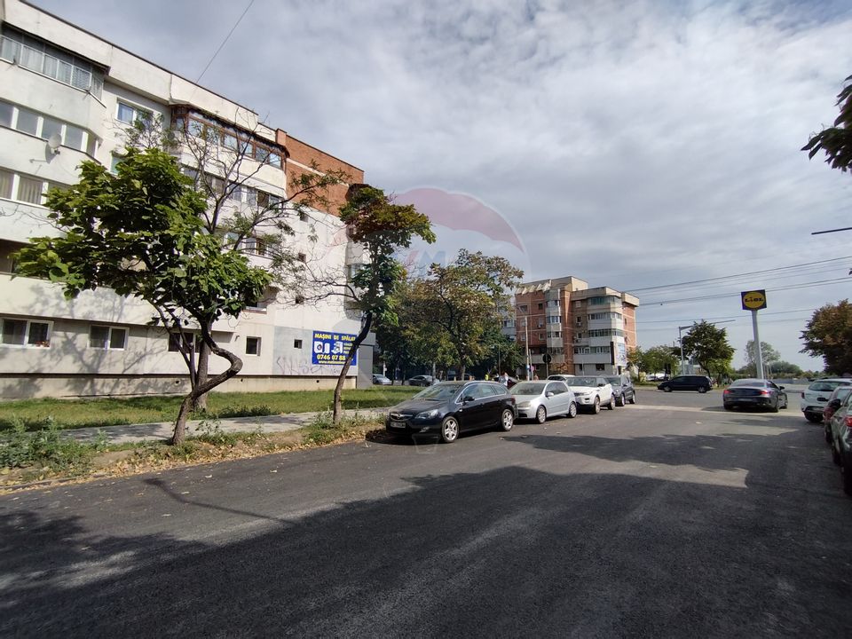 4 room Apartment for sale, Stefan cel Mare area