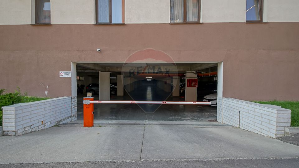 4 room Apartment for sale, Tractorul area