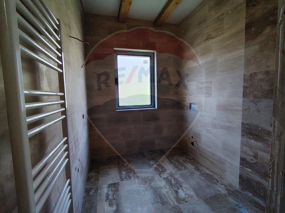 Lux Mediteranean si Intimitate pe 4.000 mp Domeniu Privat Gura Vaii