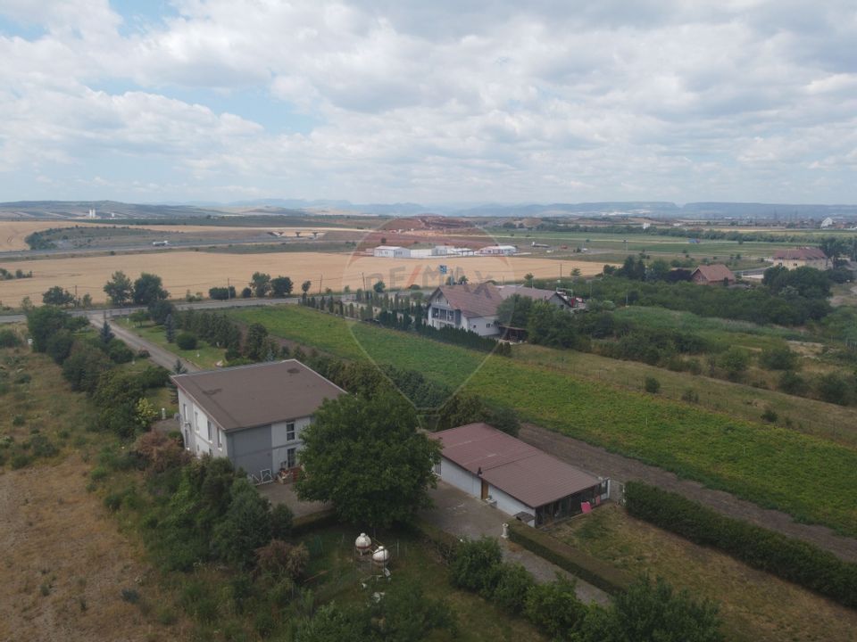 Land 636sqm Luna / Drumul Principala