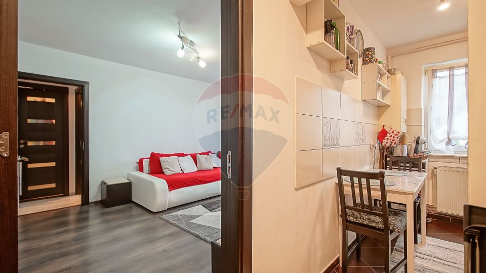 Apartament cu 2 camere de vânzare în zona Central