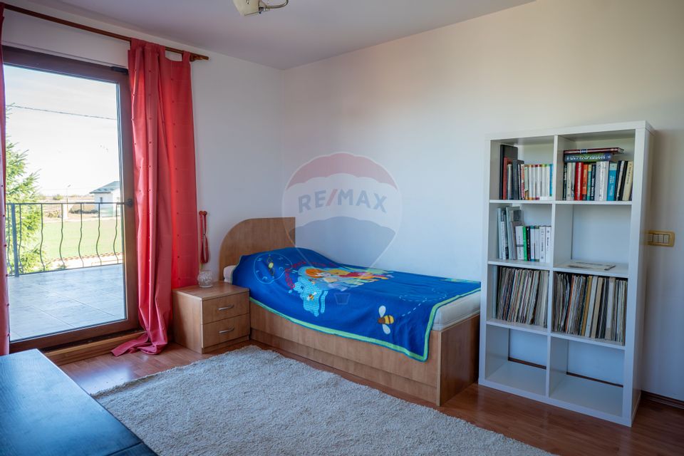 Casă / Vila de Vanzare