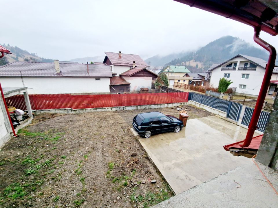 8 room House / Villa for sale