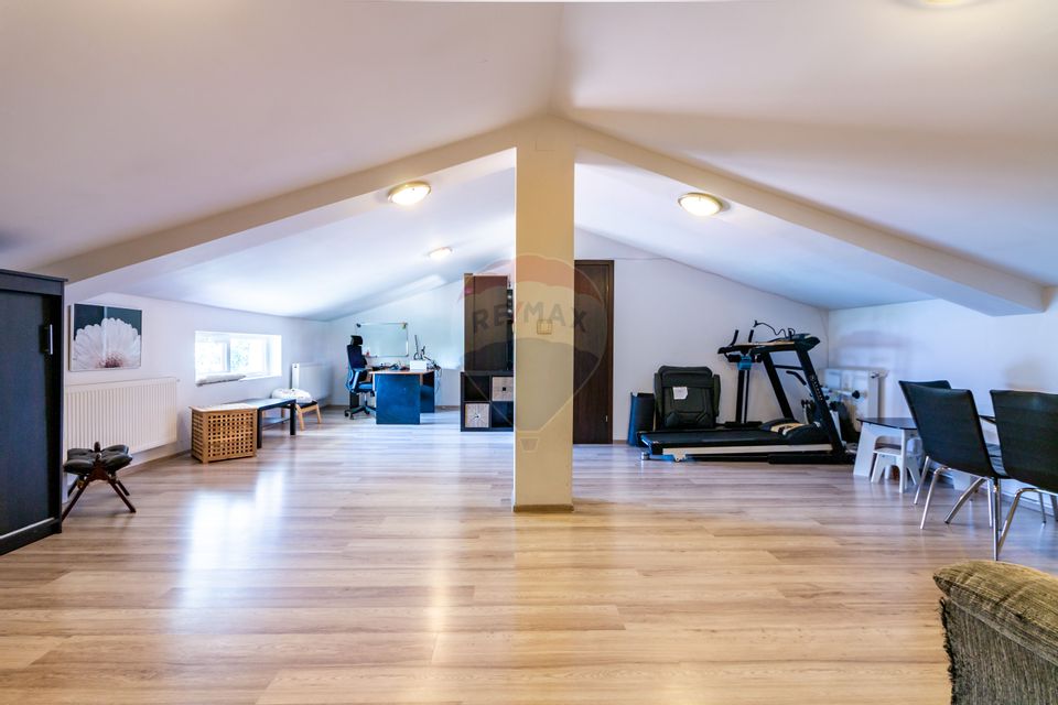 A House Like Home, beautiful courtyard 1950sqm, near the Green Quarter