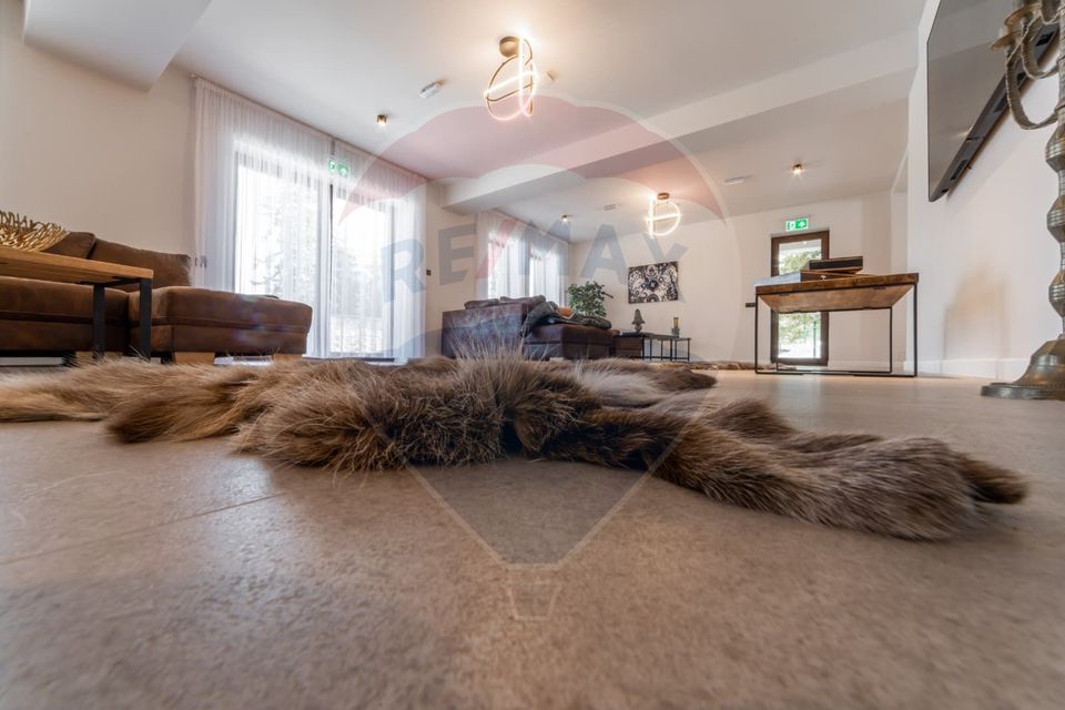 22 room Hotel / Pension for sale