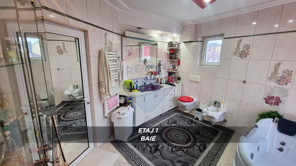 10 room House / Villa for sale, Central area