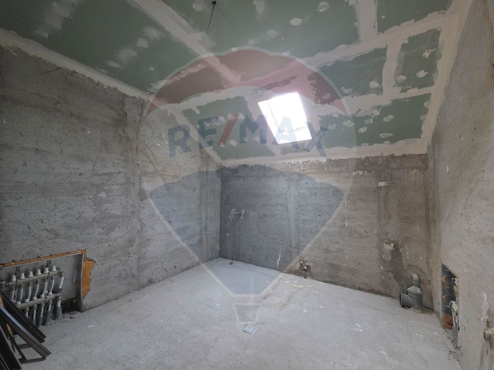 6 room House / Villa for sale, Izvoare area