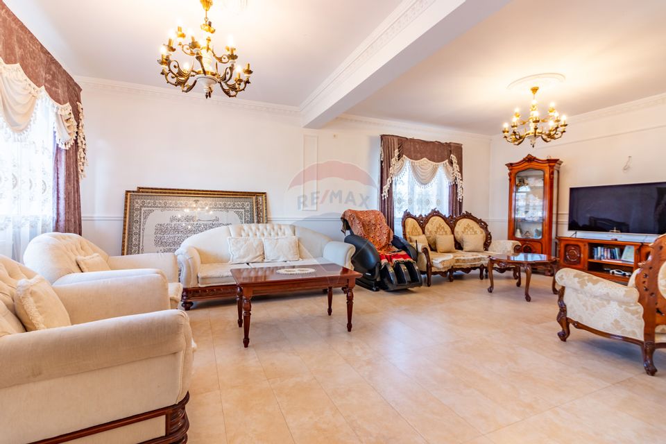 For Sale House / Villa with 11 rooms and Production Hall Voluntari